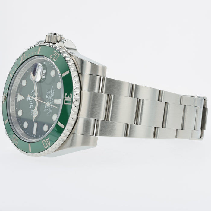 Rolex Submariner Date Green Dial Hulk Stainless Steel 40mm Oyster 116610LV