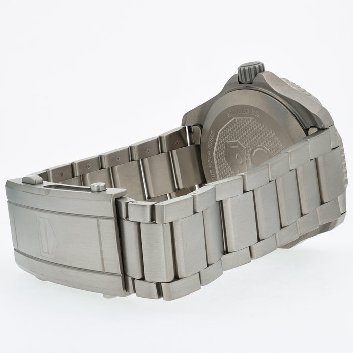 TAG Heuer Aquaracer Professional 300 Green Dial Titanium 43MM Automatic WBP208B