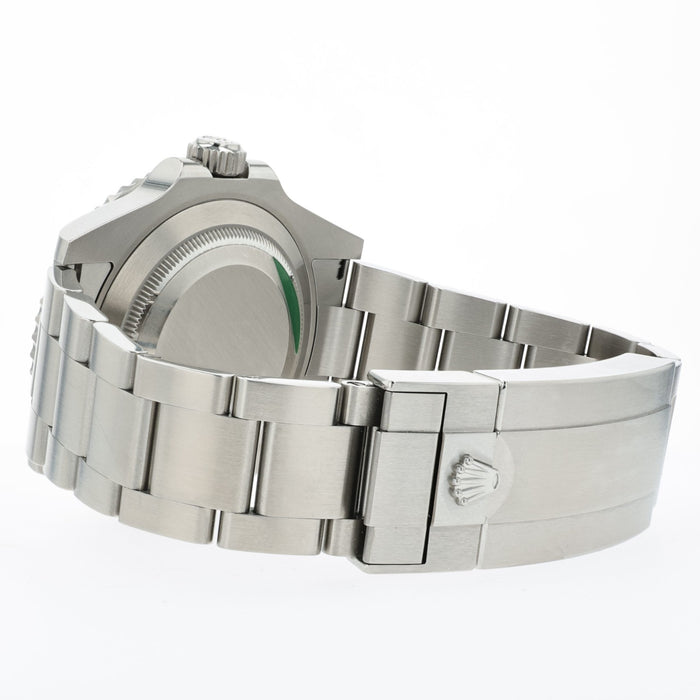 8780985