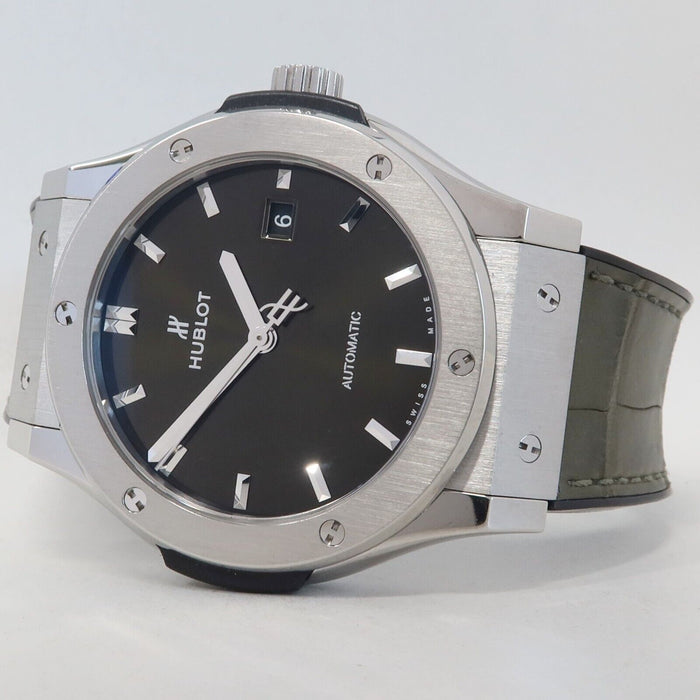 Hublot Classic Fusion Green Dial Titanium 42MM Automatic 542.NX.8970.LR