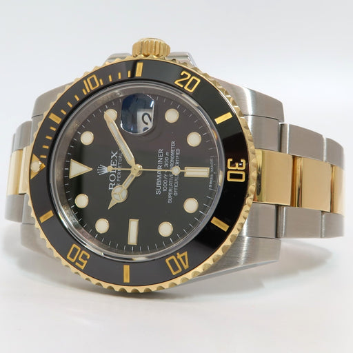 7980560