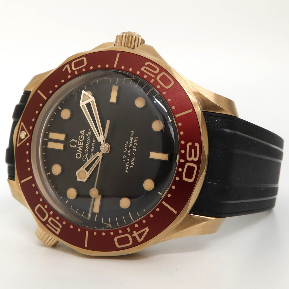 Omega Seamaster Diver 300m Red Bezel 42MM Bronze 9Kt Gold 210.92.42.20