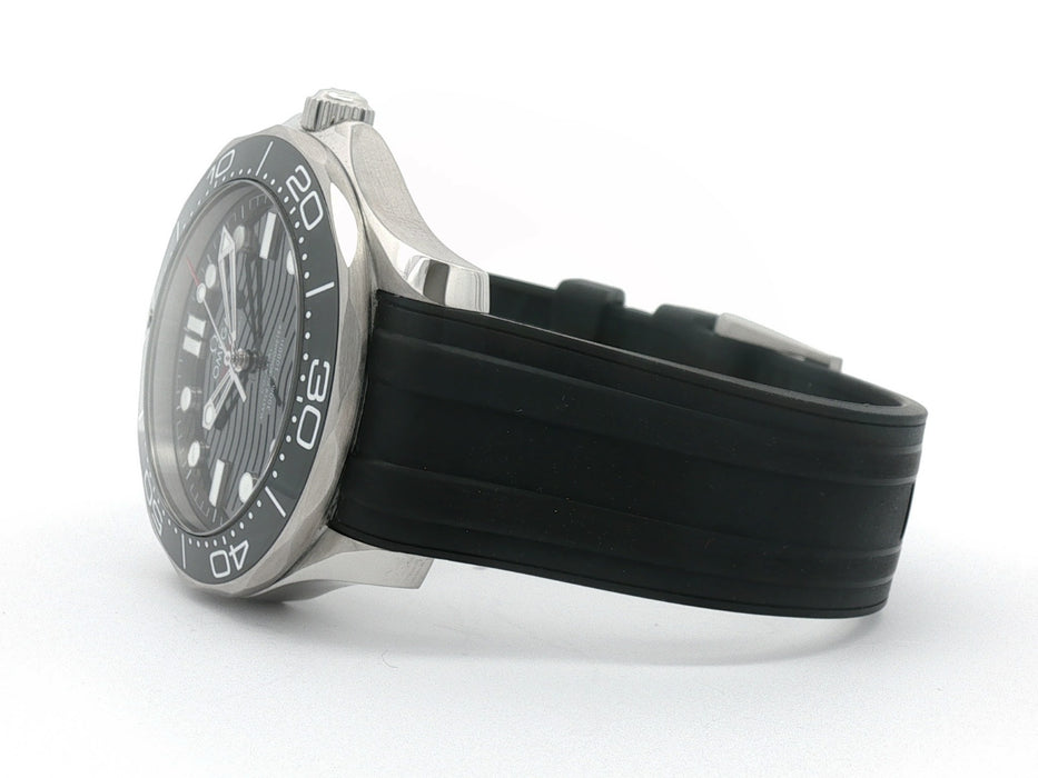 Omega Seamaster Diver 300M Black Dial Stainless Steel 42MM 210.32.42.20.01.001